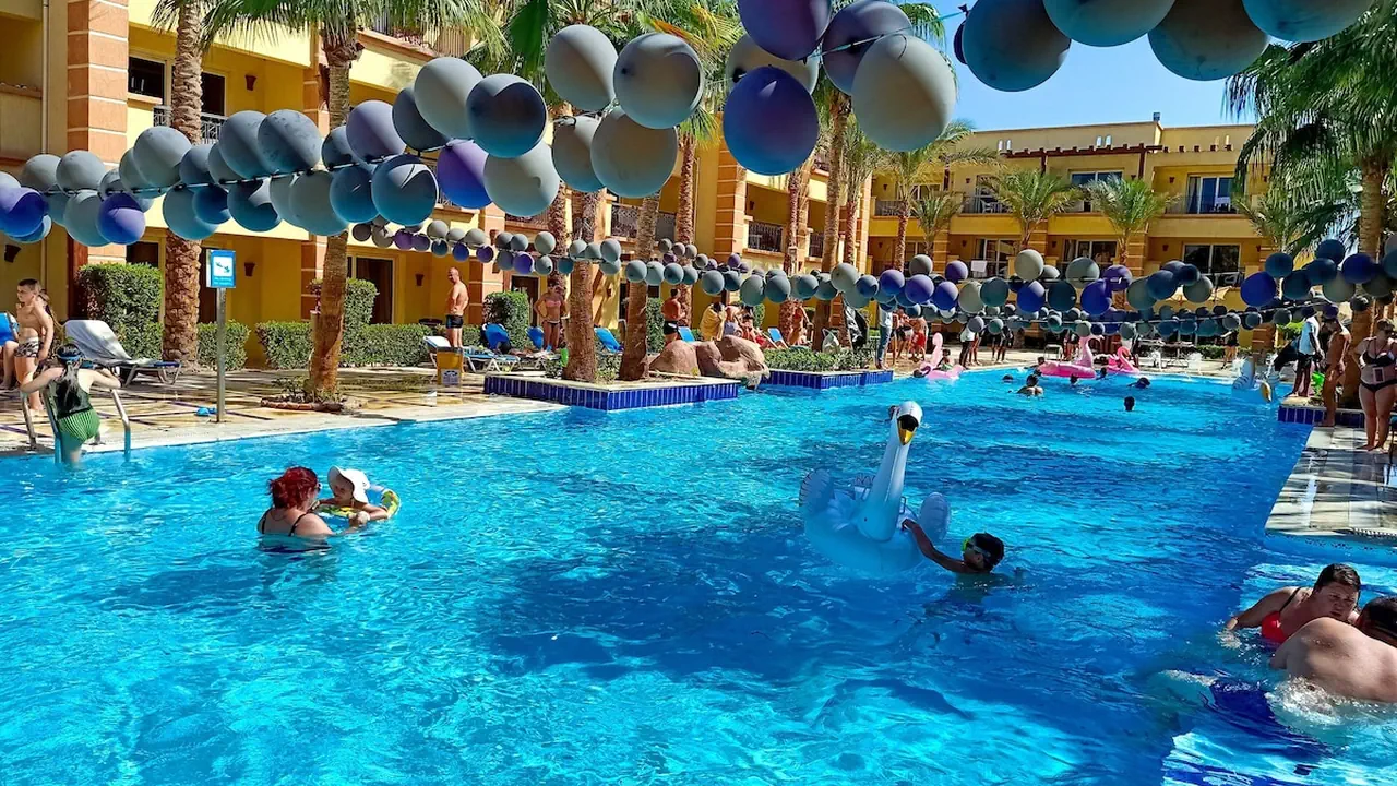 الفندق إيدج باي روتانا سي بيتش - شرم الشيخ